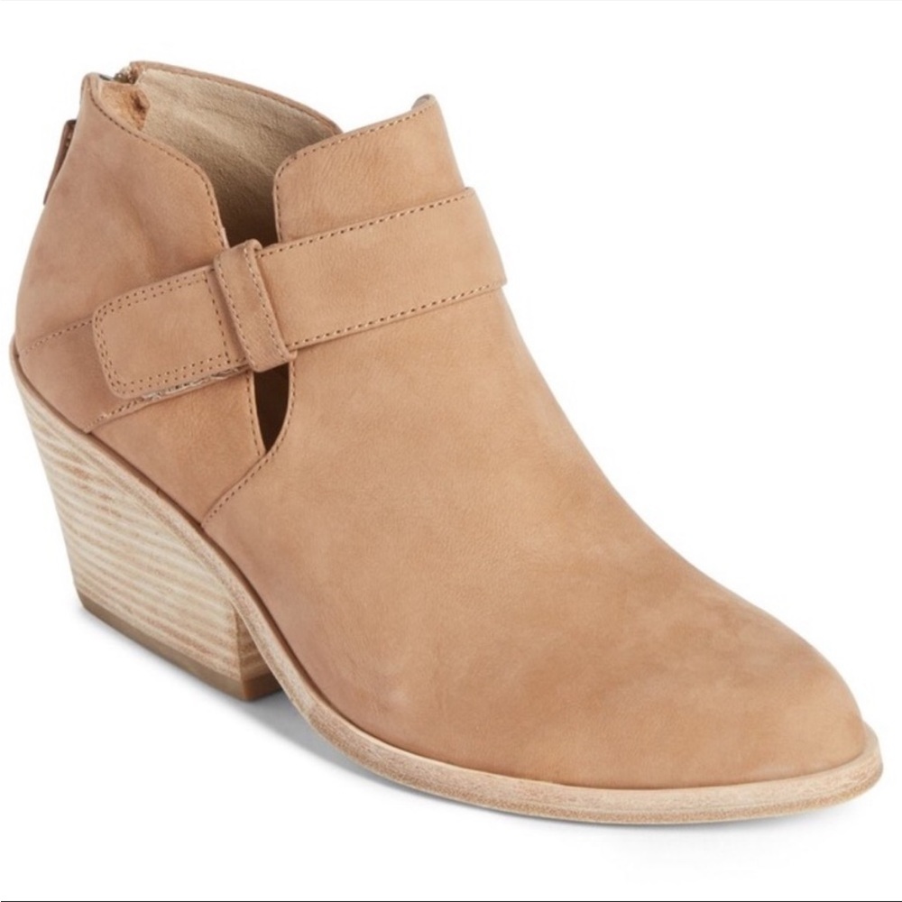 Eileen Fisher Ives Back Zip Ankle Bootie Size 8.5